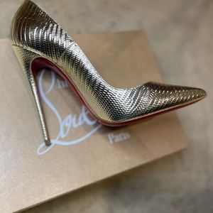 Christian Louboutin So Kate Leather Heels